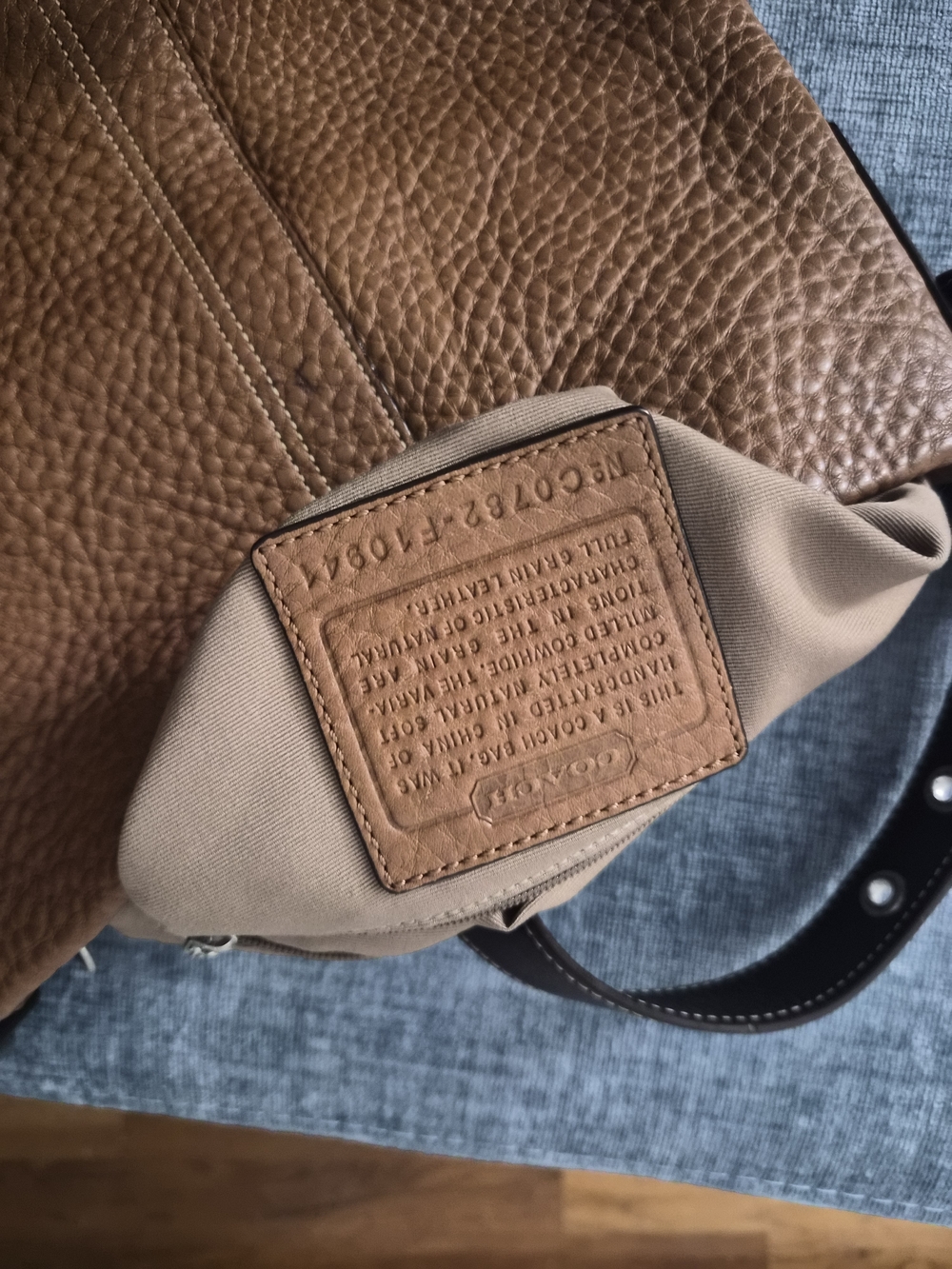 Classic Coach Carmel Brown Leather Crossbody Bag - Picture 10 of 10